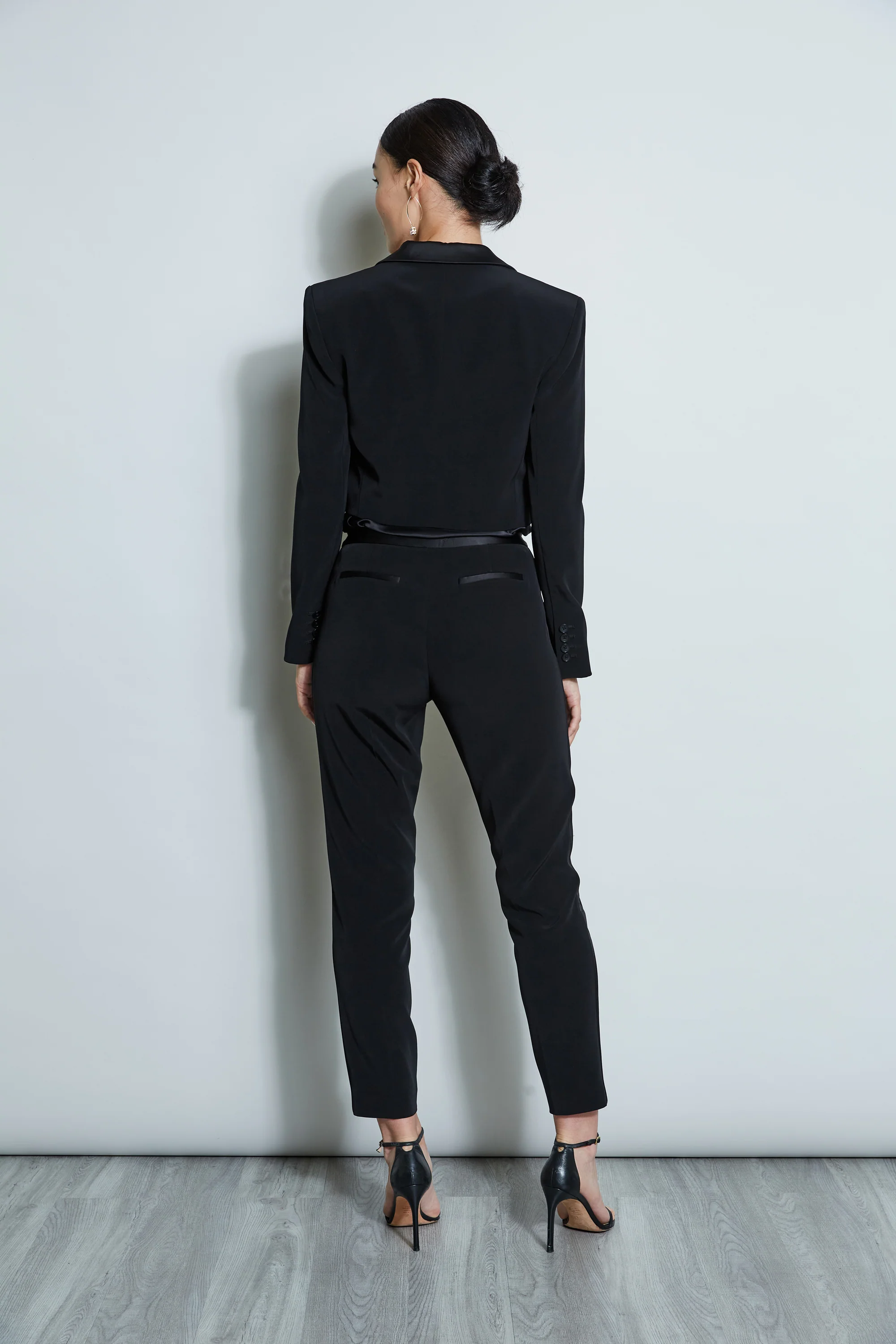 Cropped Tuxedo Jacket - Image 4