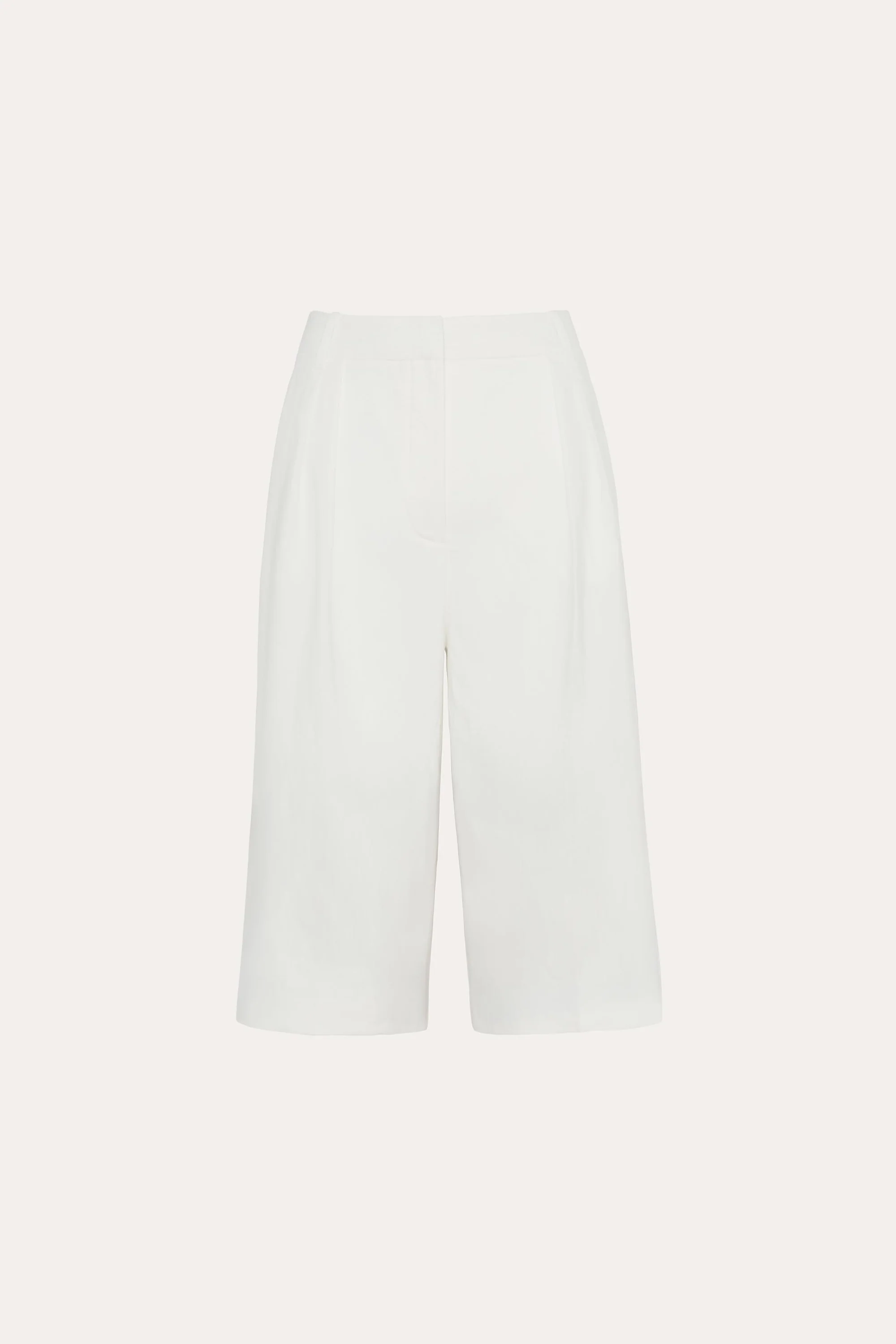 Tina Linen Bermuda Shorts - Image 5