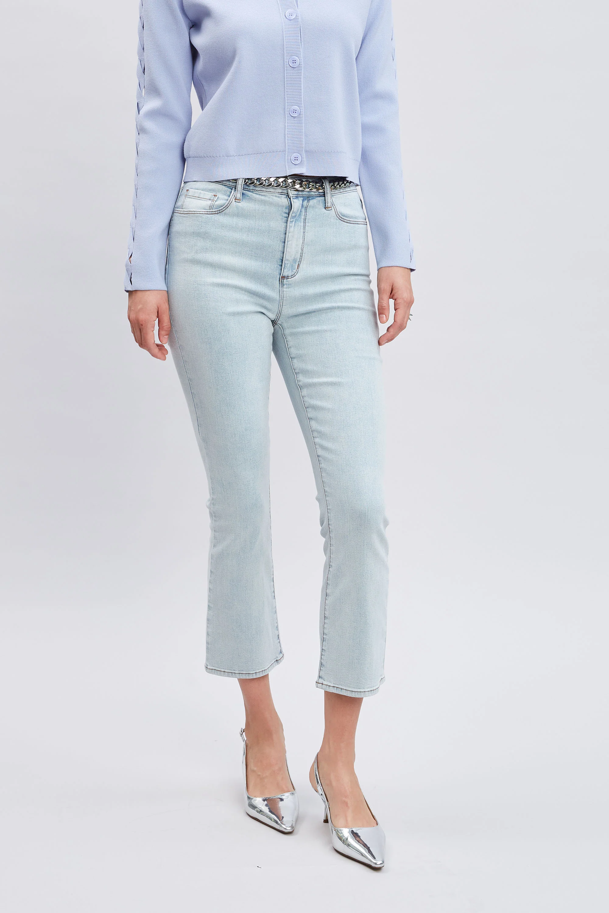 Micro Flare Cropped Jeans - Image 3