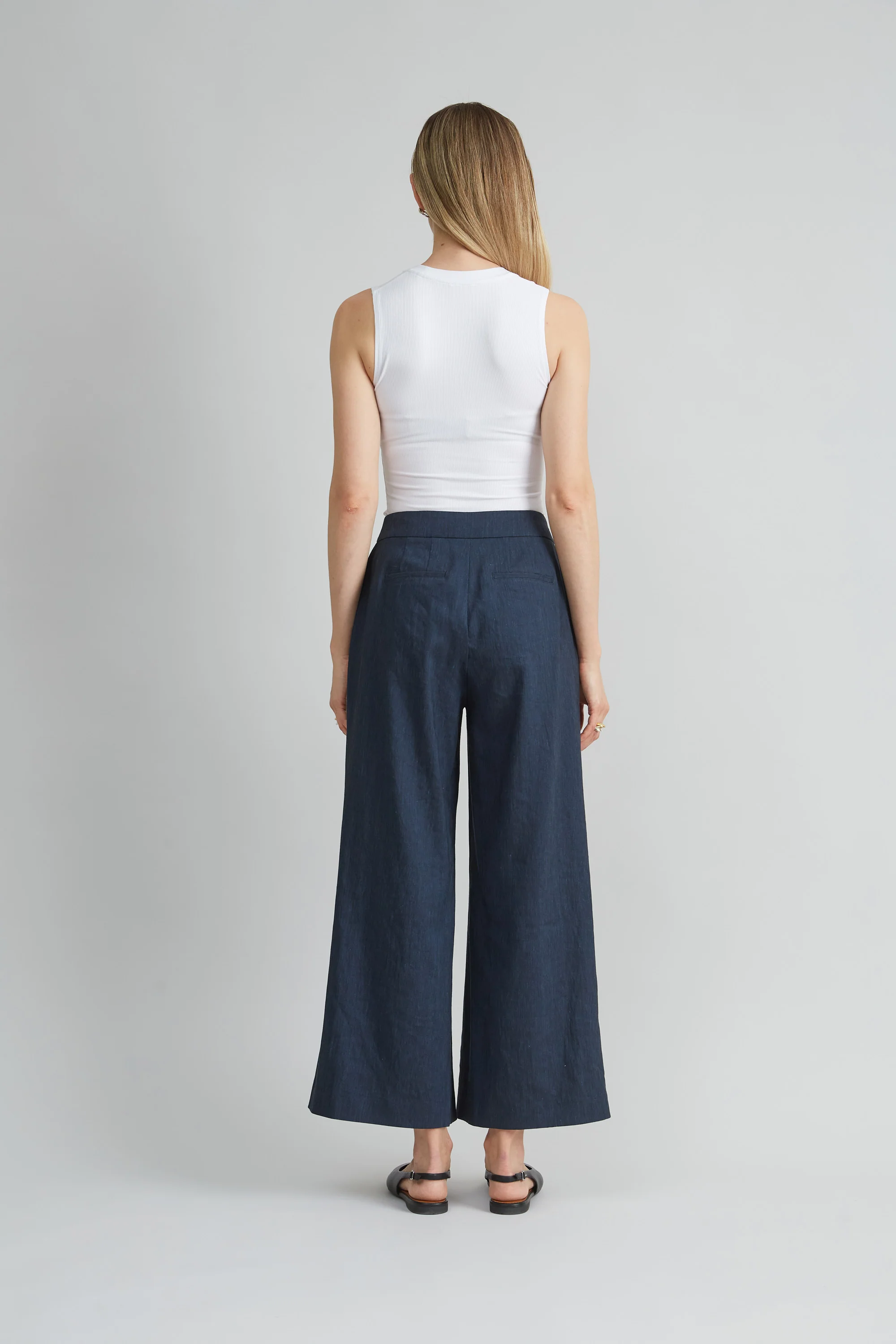Pleated Linen Pant - Image 6