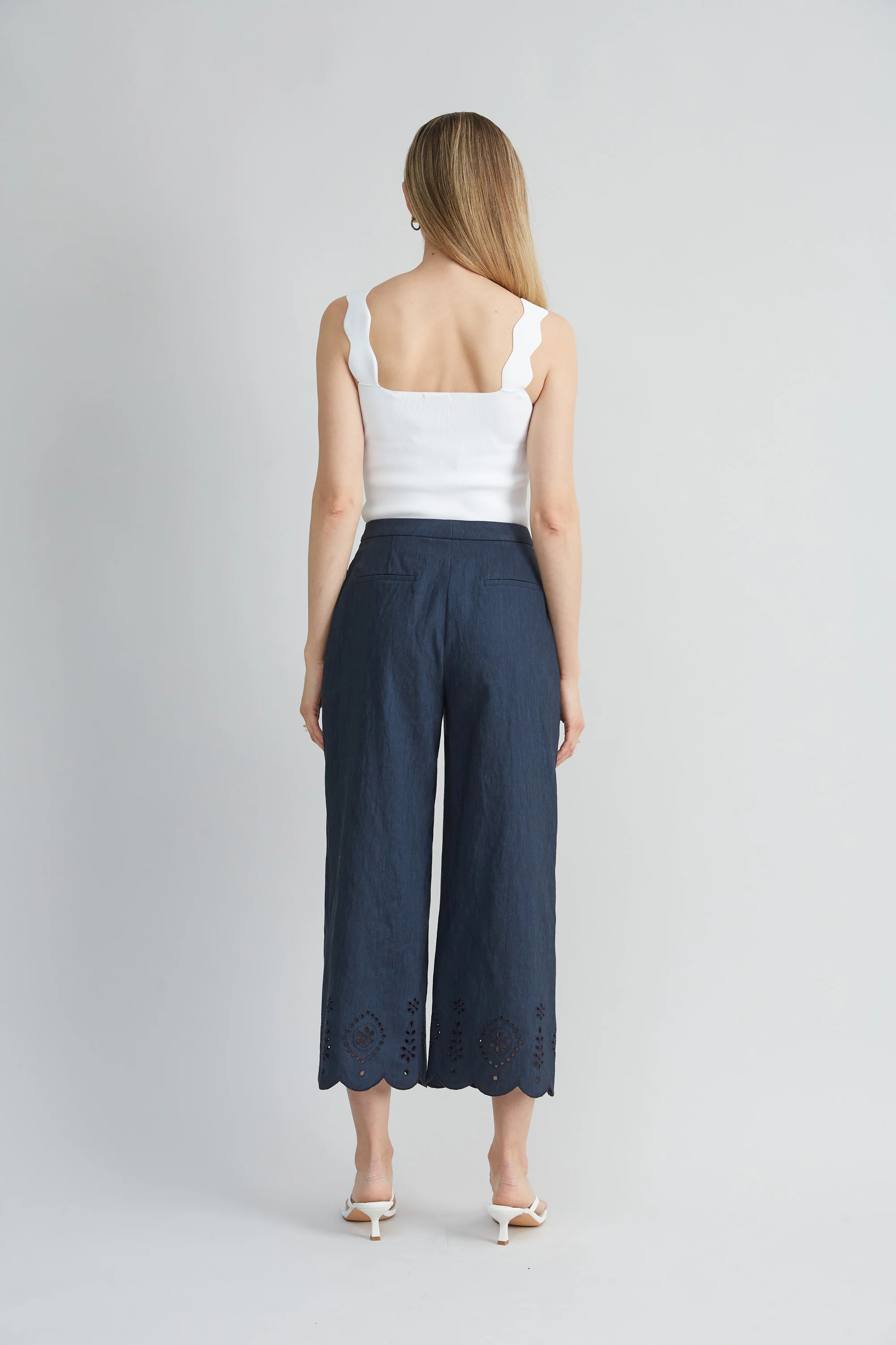 Linen Scallop Hem Pant - Image 4