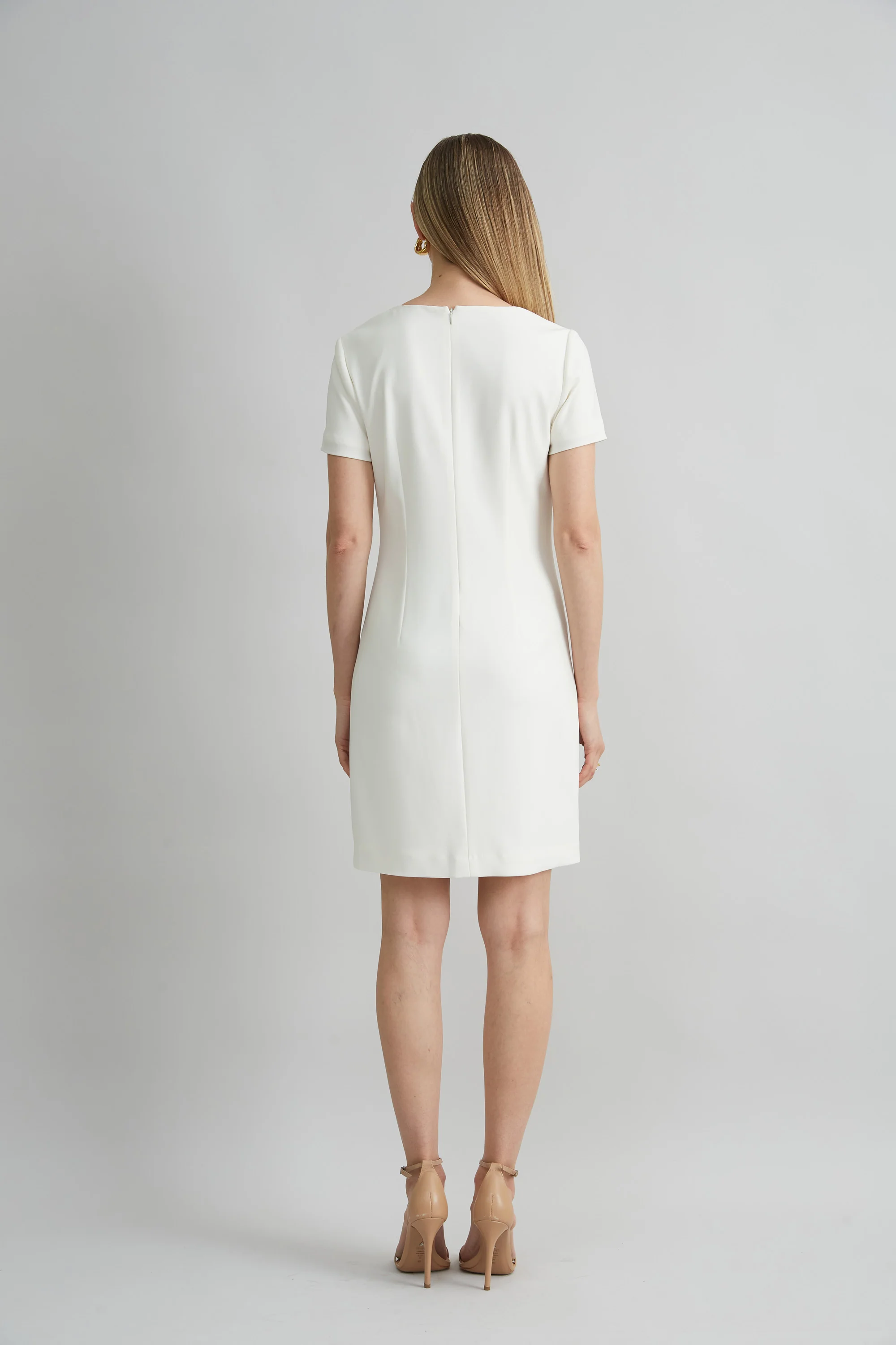Short Sleeve Flower Applique Dress - Image 4